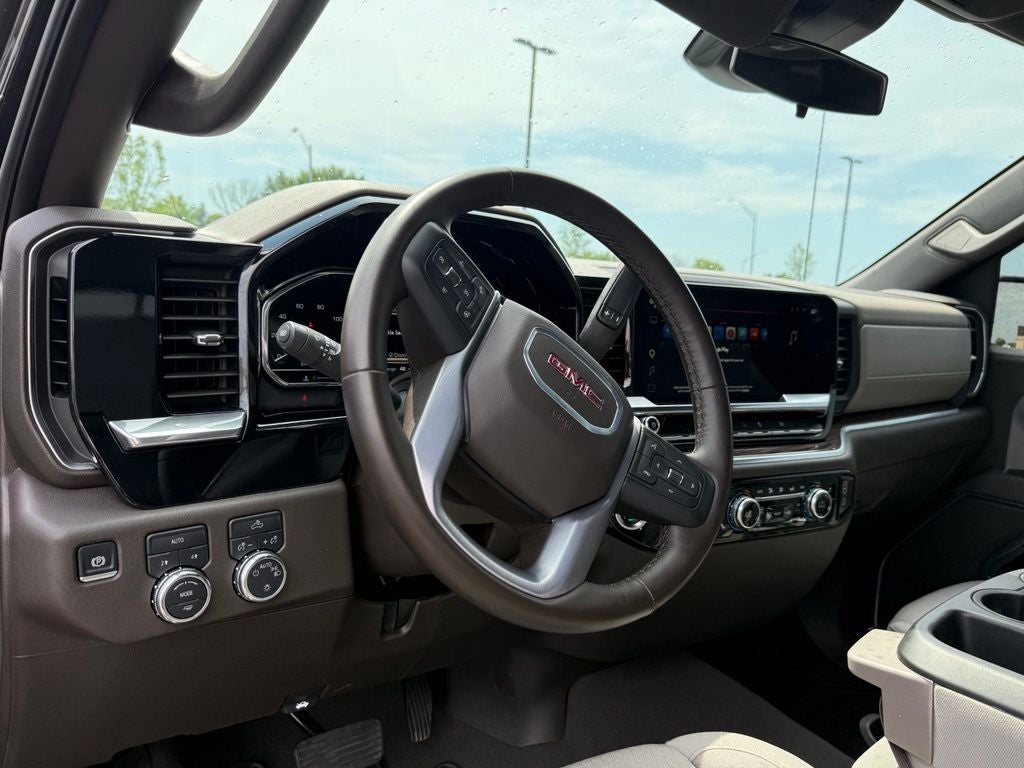 2025 GMC Sierra 1500 SLE