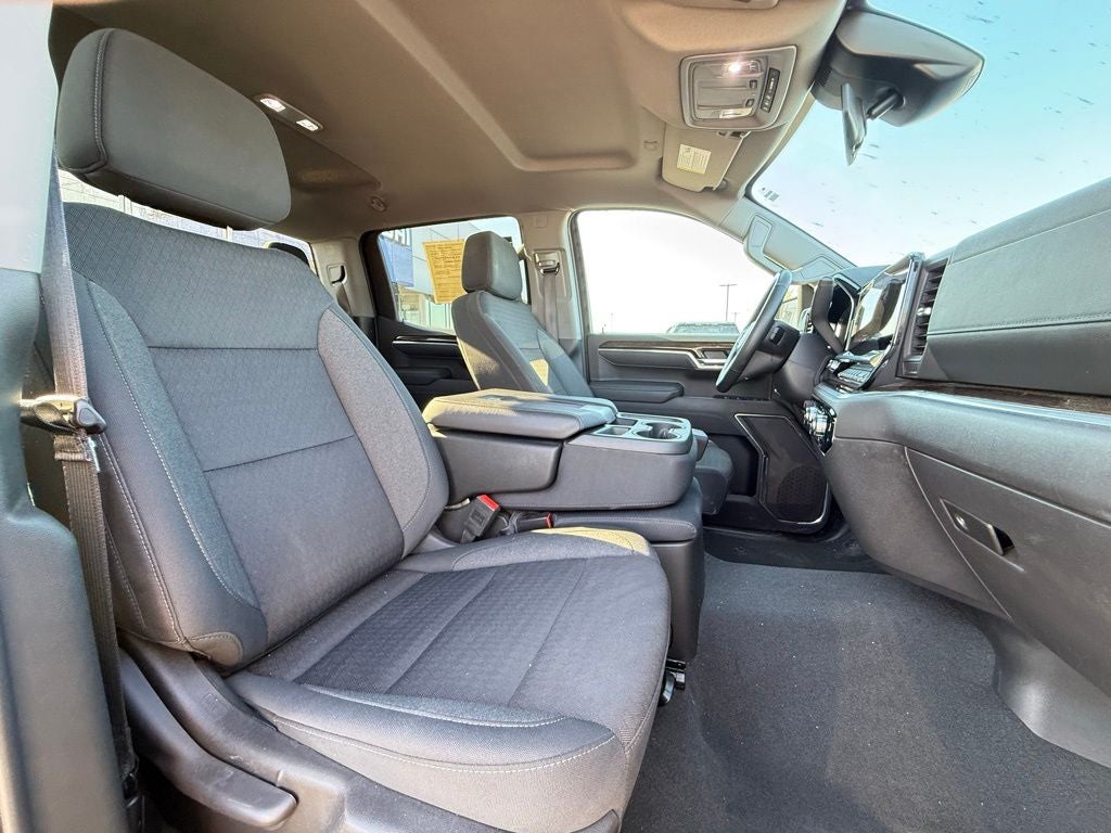 2025 GMC Sierra 1500 SLE