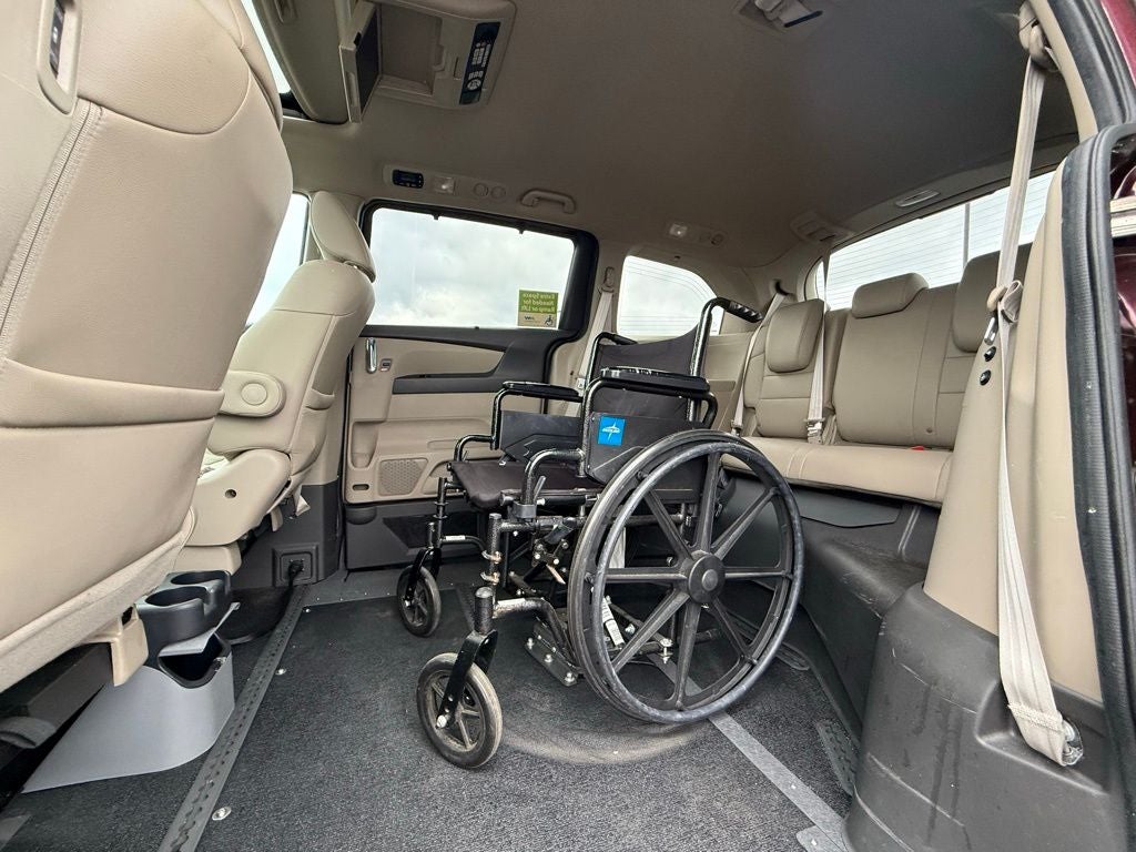 2014 Honda Odyssey EX-L Handicap Equipped