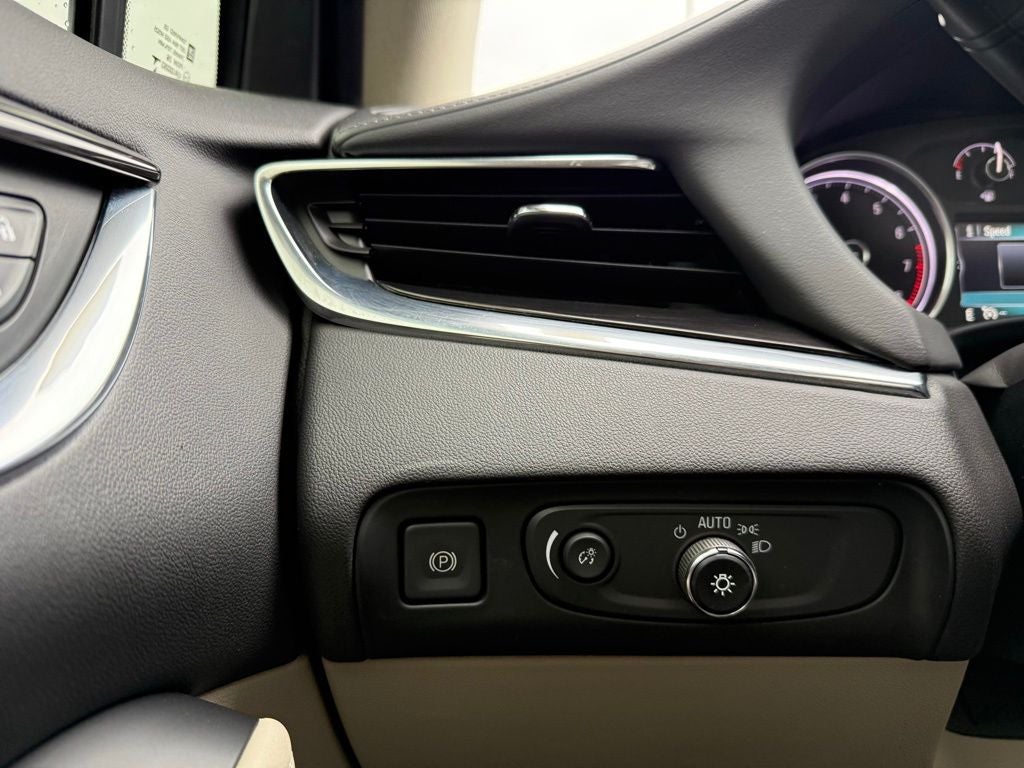 2019 Buick Enclave Essence Moonroof Package