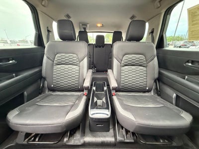 2022 Nissan Pathfinder SV