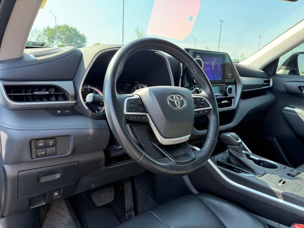 2023 Toyota Highlander XLE