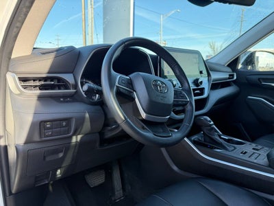 2023 Toyota Highlander XLE