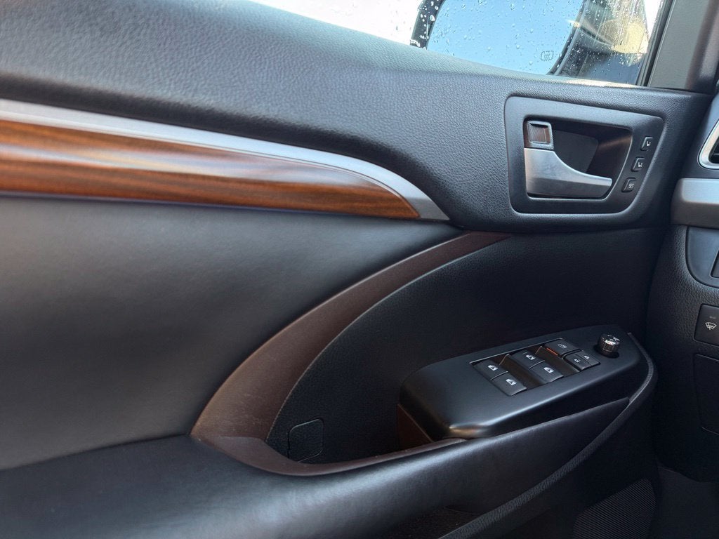 2018 Toyota Highlander Limited Platinum