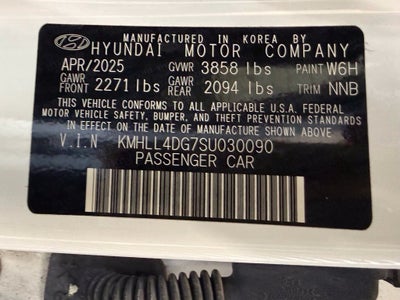 2025 Hyundai Elantra SE