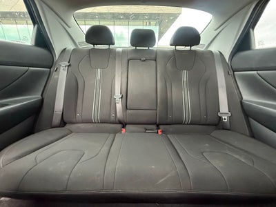 2024 Hyundai Elantra SEL convenience pack