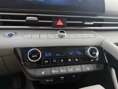 2024 Hyundai Elantra SEL convenience pack