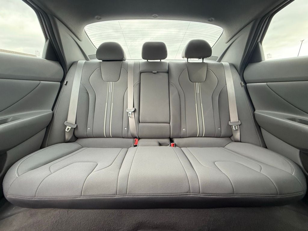 2024 Hyundai Elantra SEL convenience pack