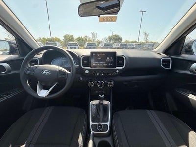 2025 Hyundai Venue SEL CPO ELIGIBLE