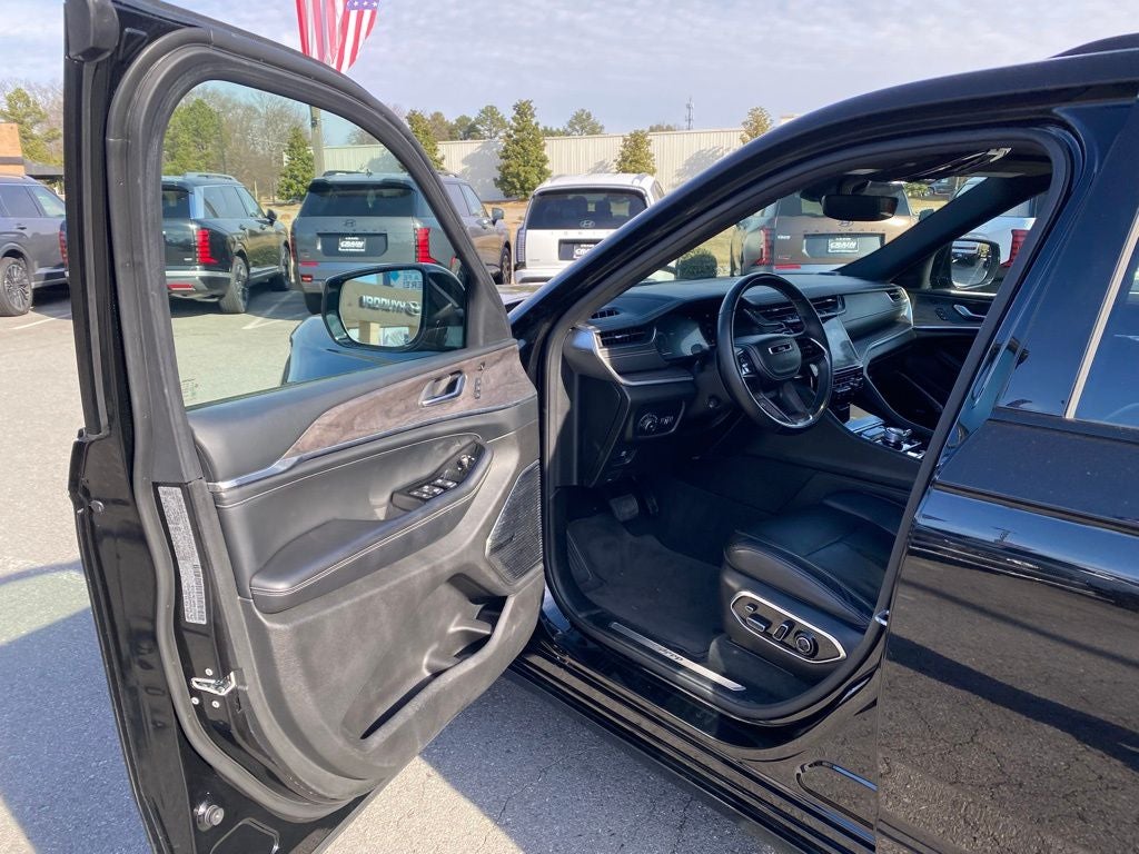 2022 Jeep Grand Cherokee Overland