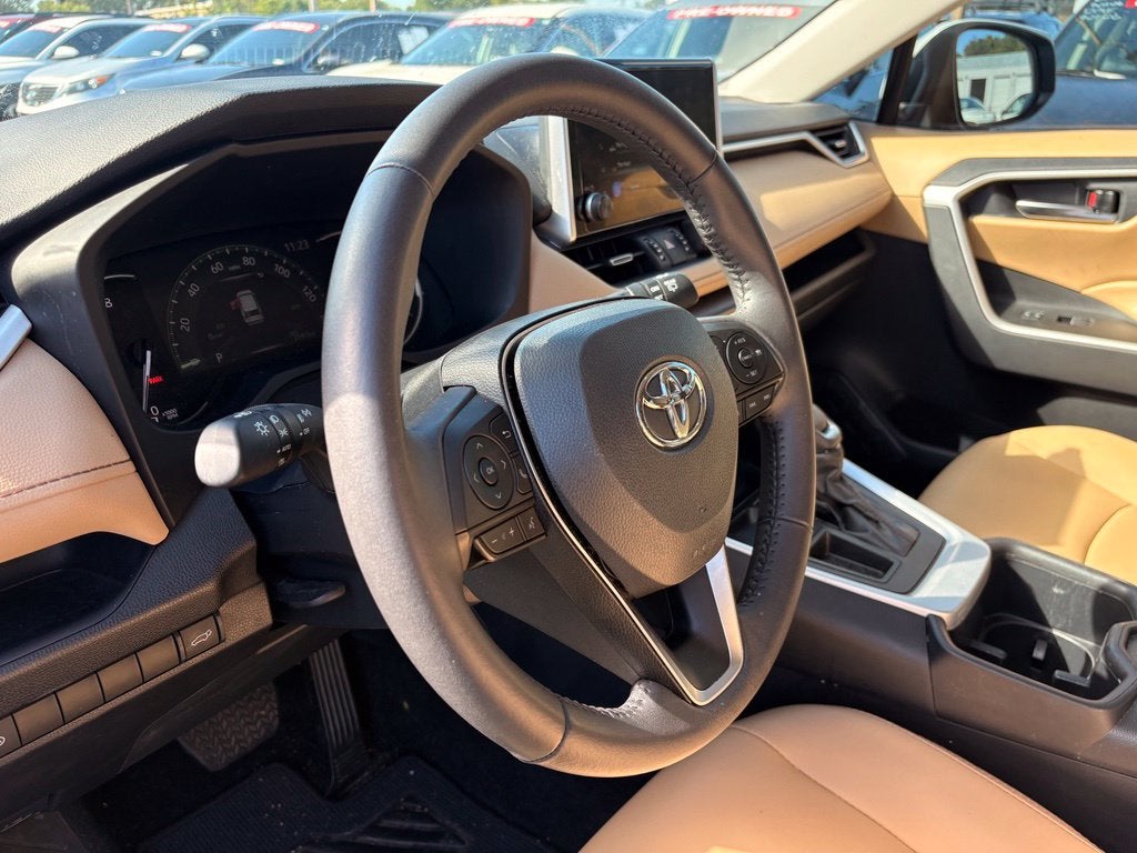 2025 Toyota RAV4 XLE Premium