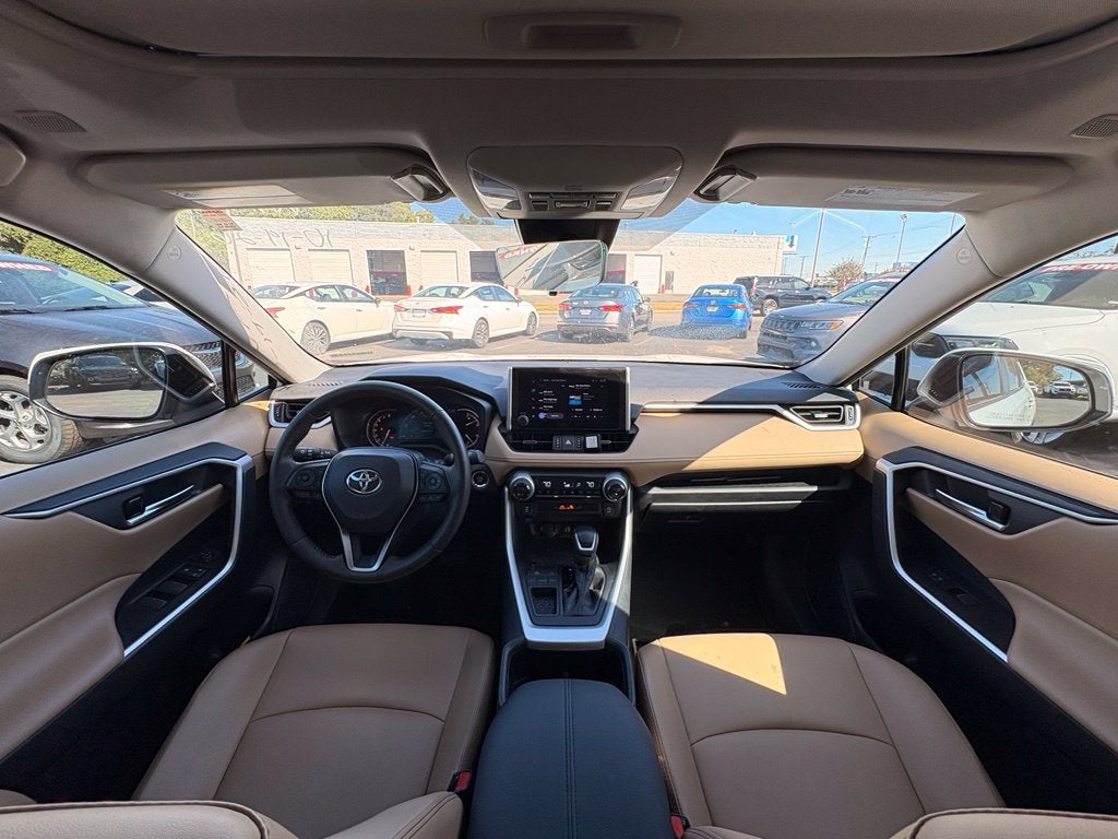 2025 Toyota RAV4 XLE Premium