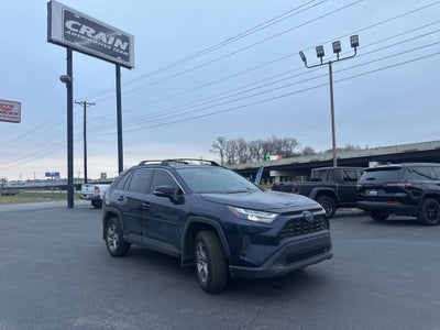 2022 Toyota RAV4 Hybrid XLE