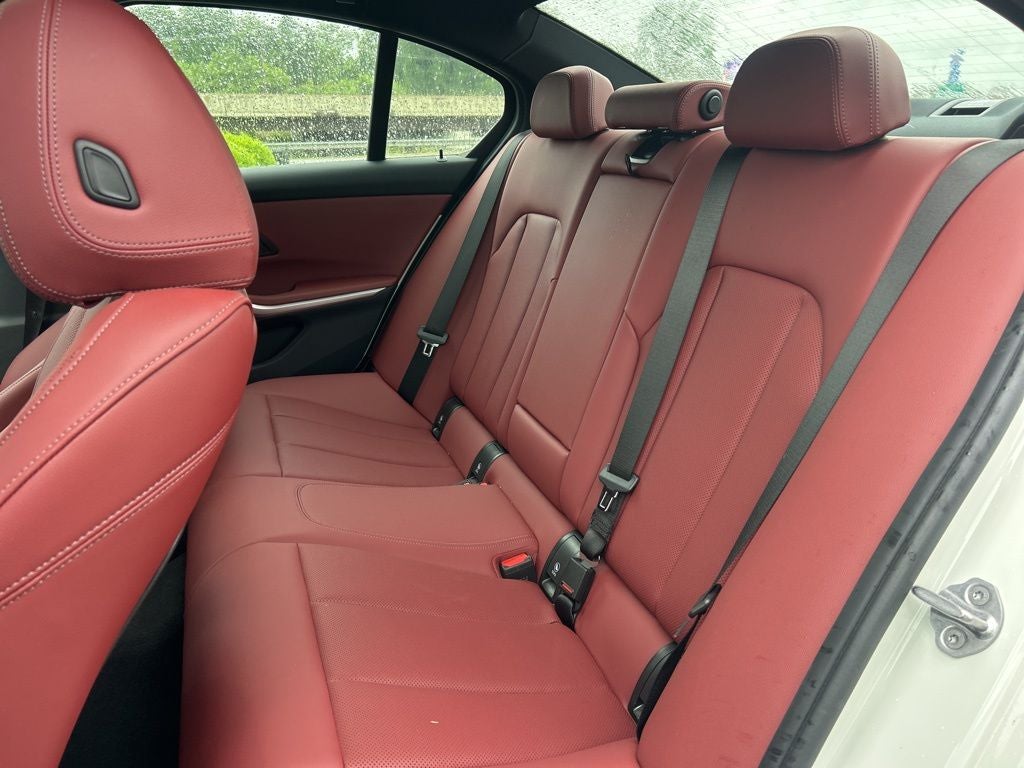 2025 BMW 3 Series 330i 1-Owner / M-Sport Pkg / Convenience Pkg / Active D