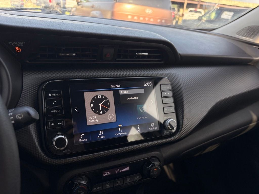 2021 Nissan Kicks SV