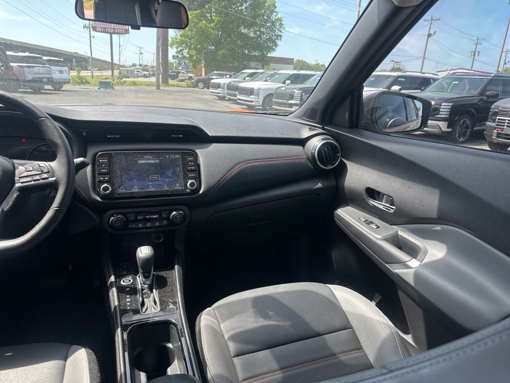 2024 Nissan Kicks SR
