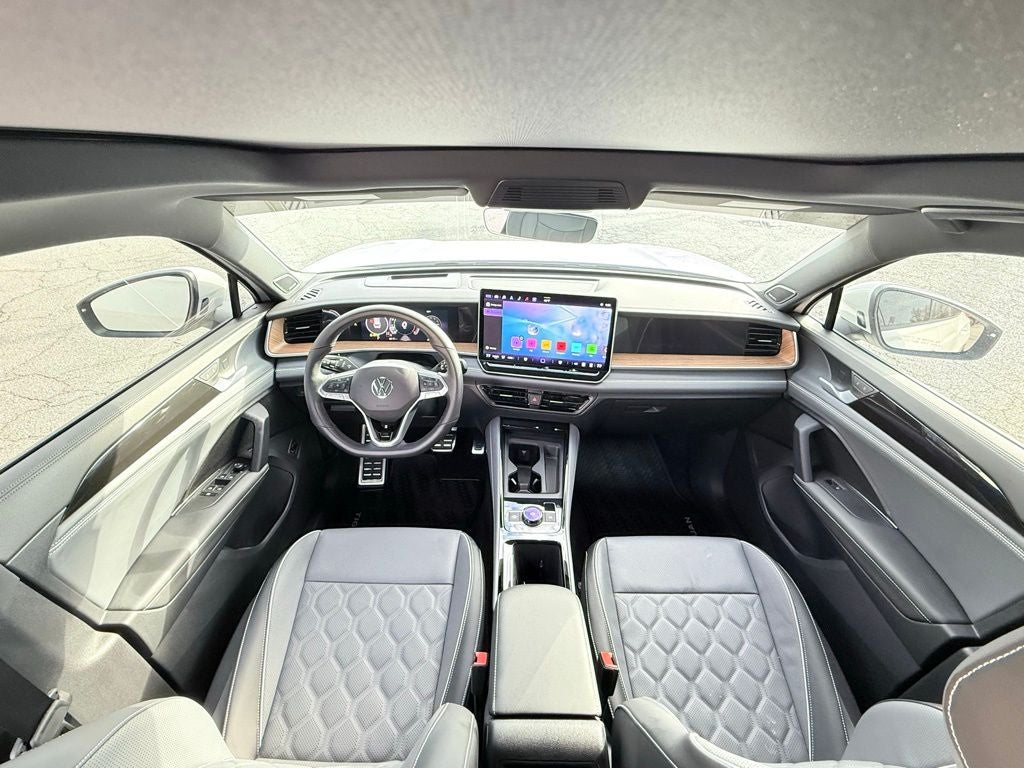 2026 Volkswagen Tiguan 2.0T SEL R-Line Turbo