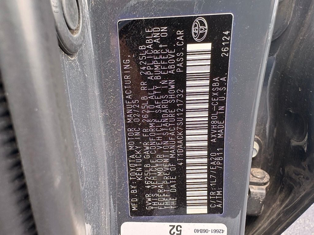 2025 Toyota Camry SE