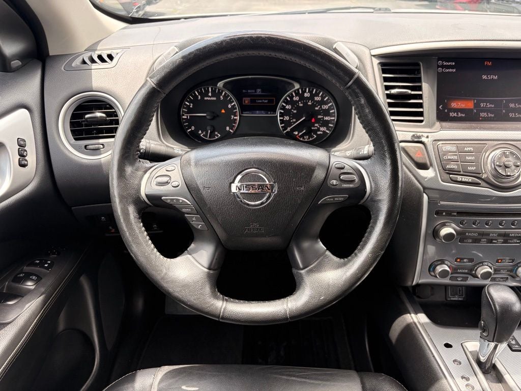 2019 Nissan Pathfinder SL FRESH TRADE | AS-IS