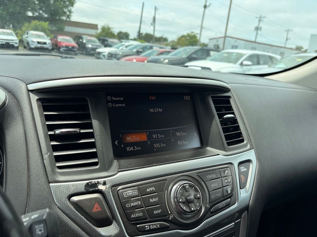 2019 Nissan Pathfinder SL FRESH TRADE | AS-IS
