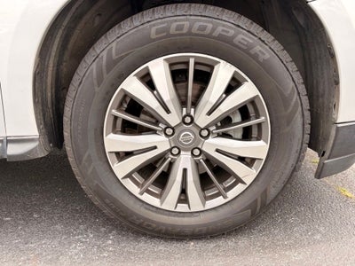 2019 Nissan Pathfinder SL FRESH TRADE | AS-IS