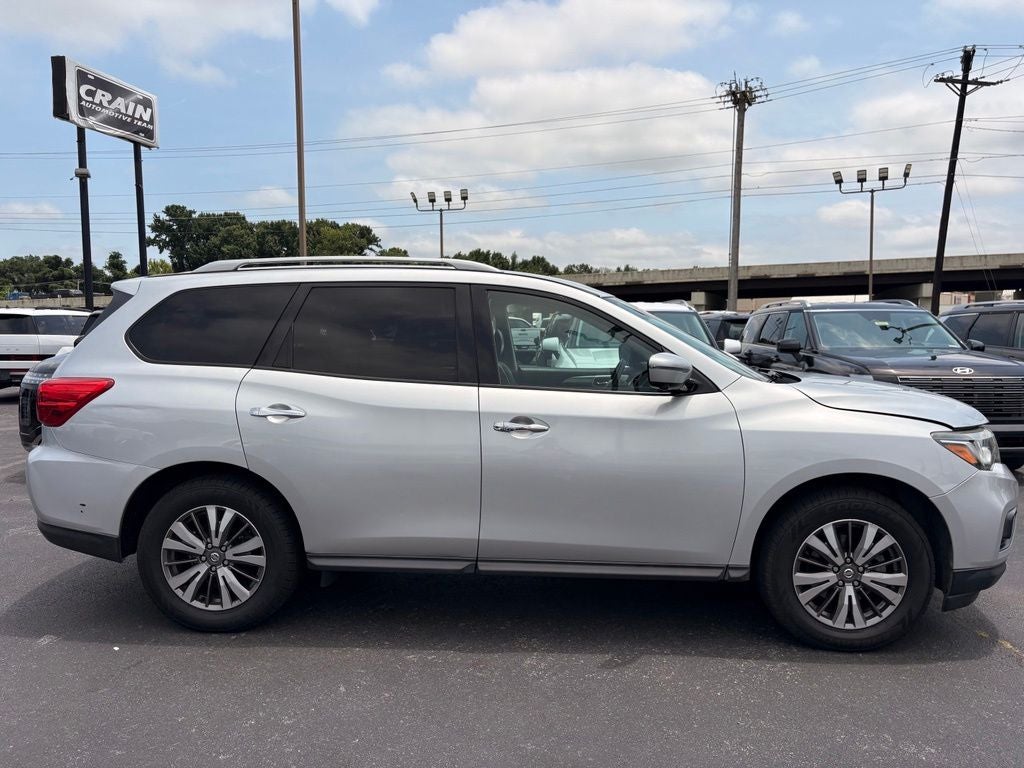2019 Nissan Pathfinder SL FRESH TRADE | AS-IS
