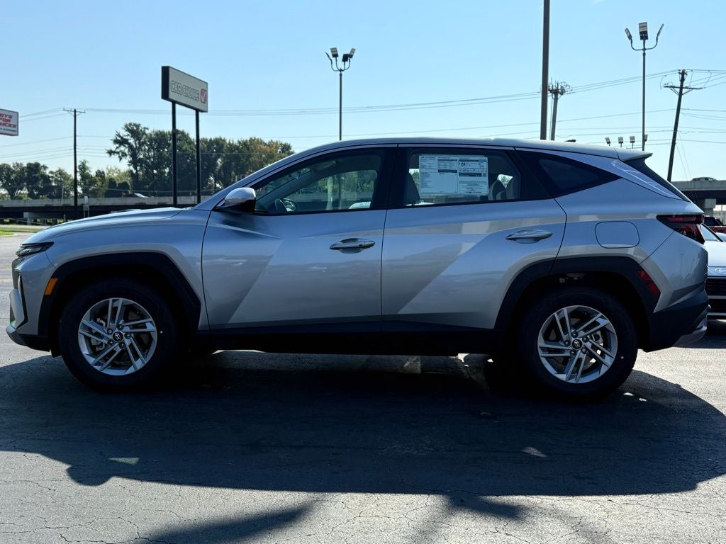 2025 Hyundai Tucson SE