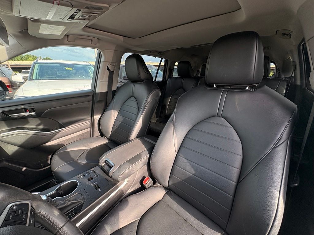 2023 Toyota Highlander Hybrid XLE