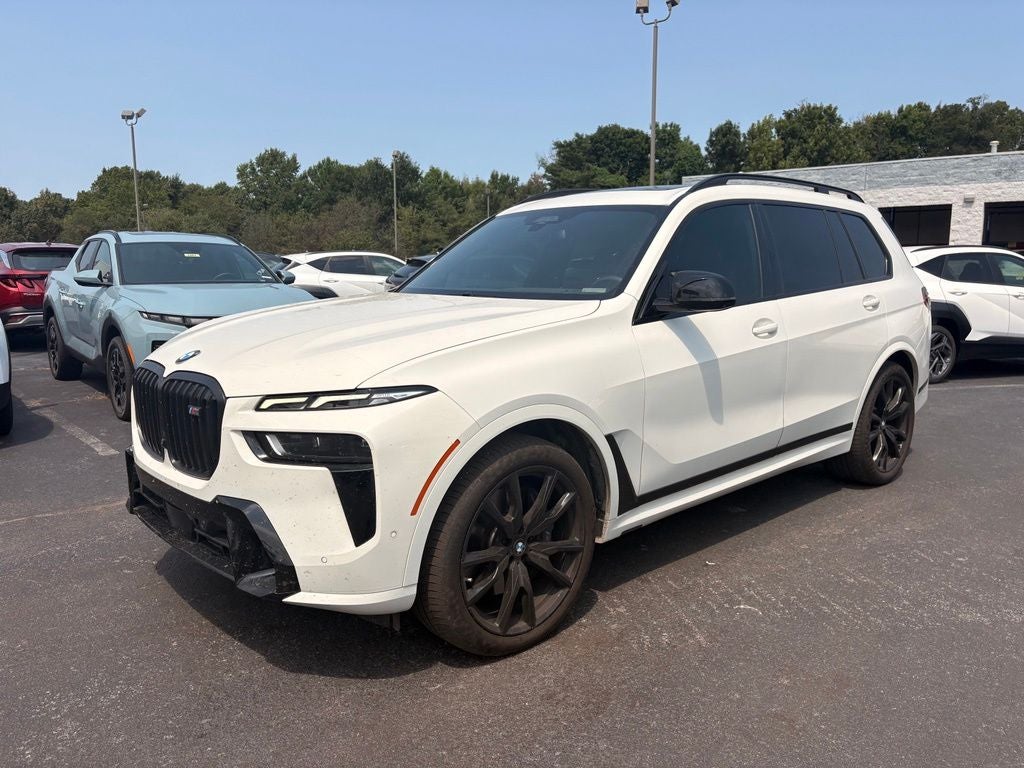 2024 BMW X7 M60i