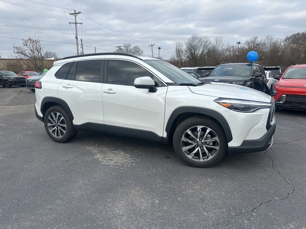 2023 Toyota Corolla Cross XLE