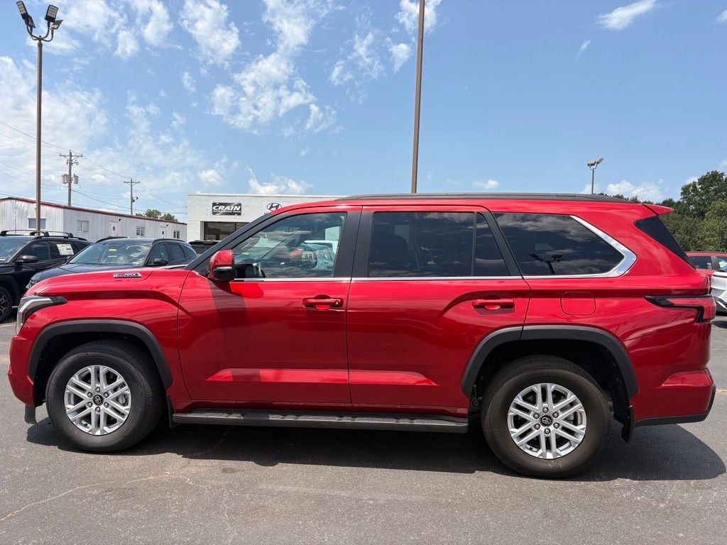 2025 Toyota Sequoia SR5