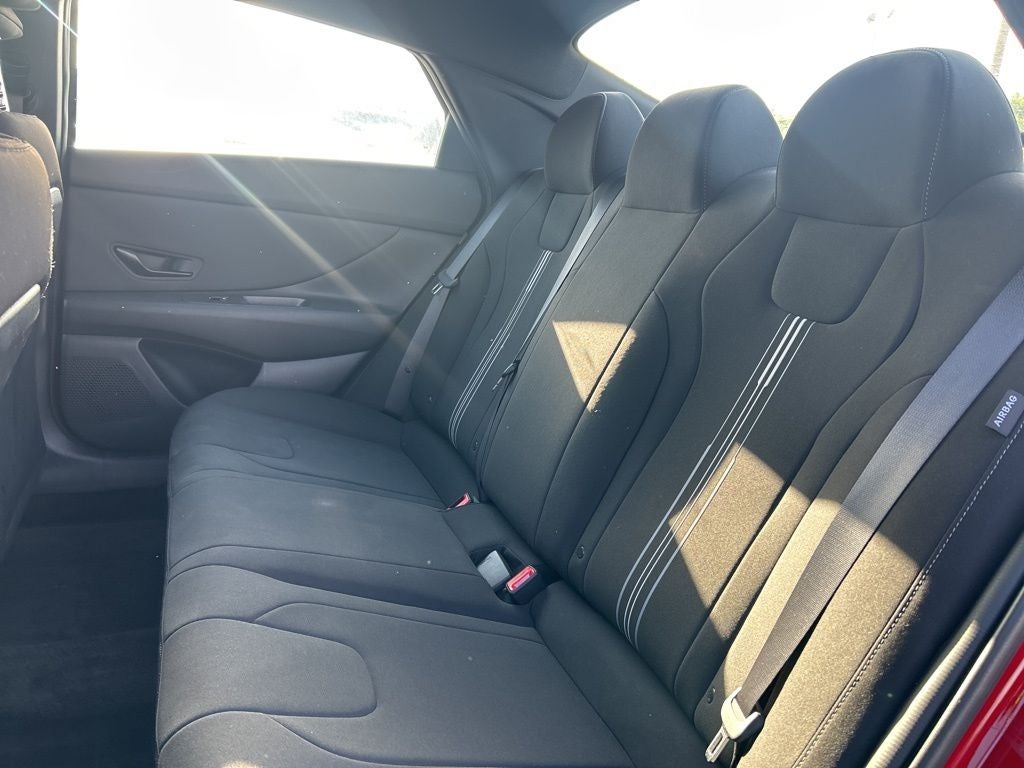 2025 Hyundai Elantra SEL Sport
