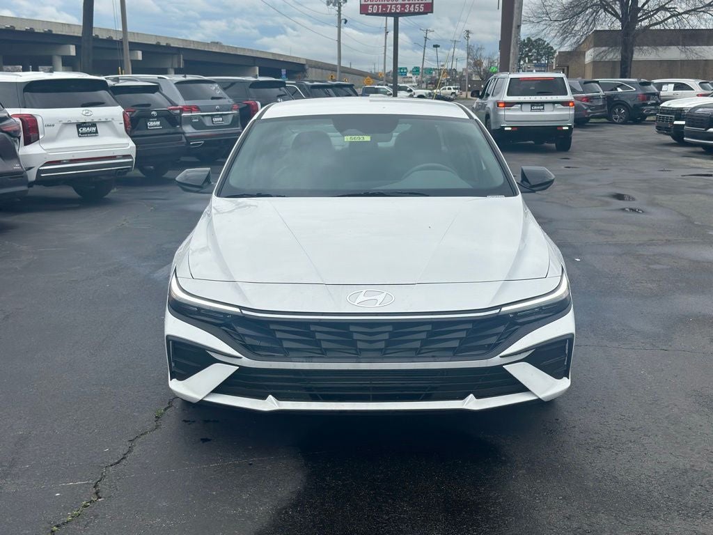 2025 Hyundai Elantra SEL Sport