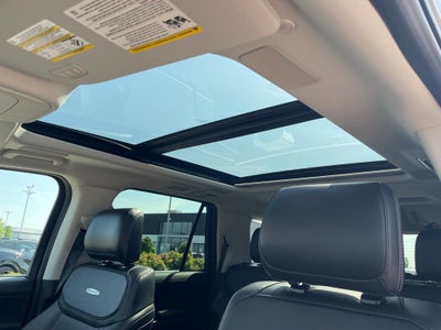 2025 Ford Expedition Platinum