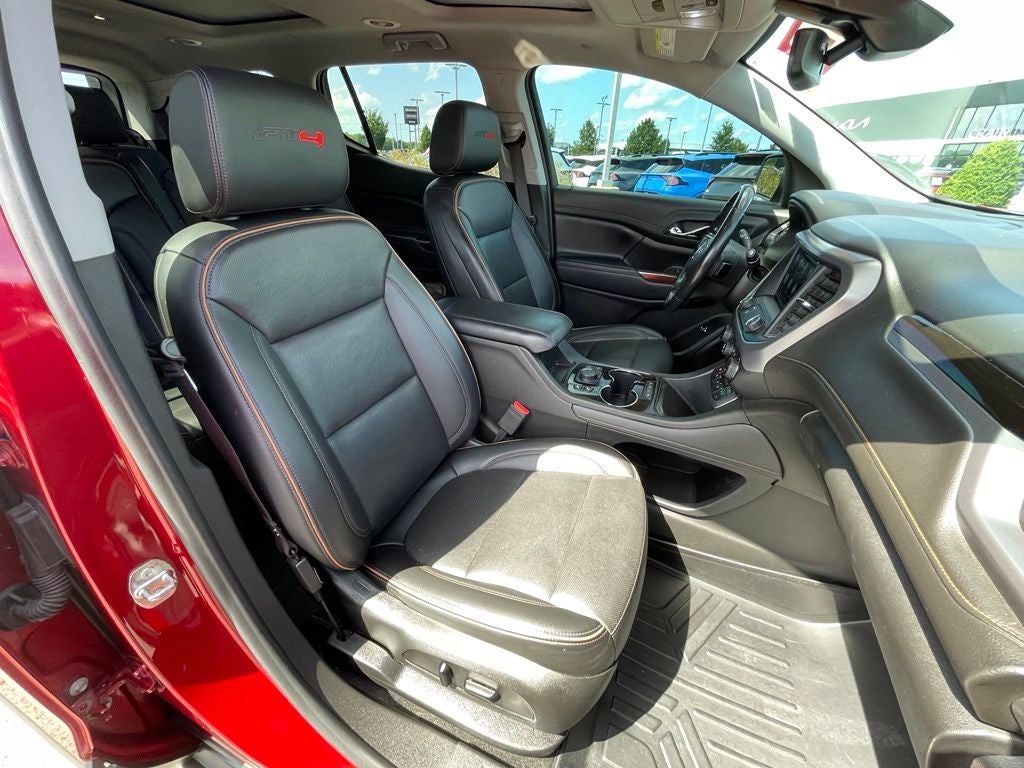 2021 GMC Acadia AT4