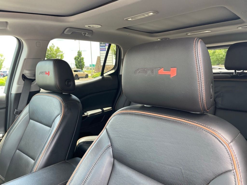 2022 GMC Acadia AT4