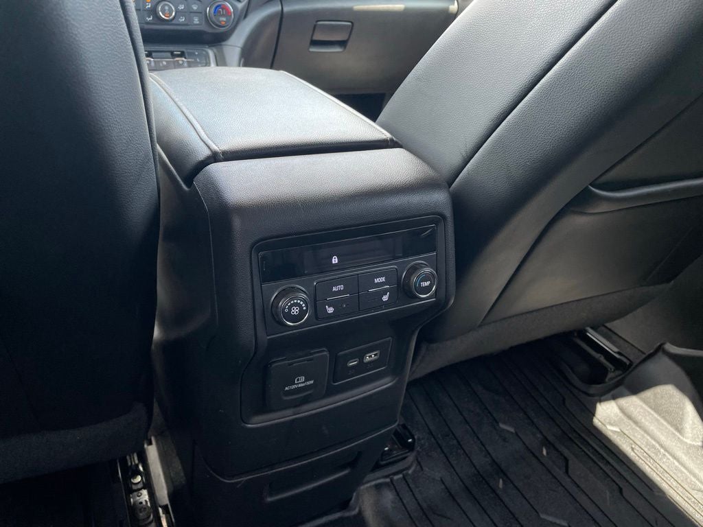 2022 GMC Acadia AT4