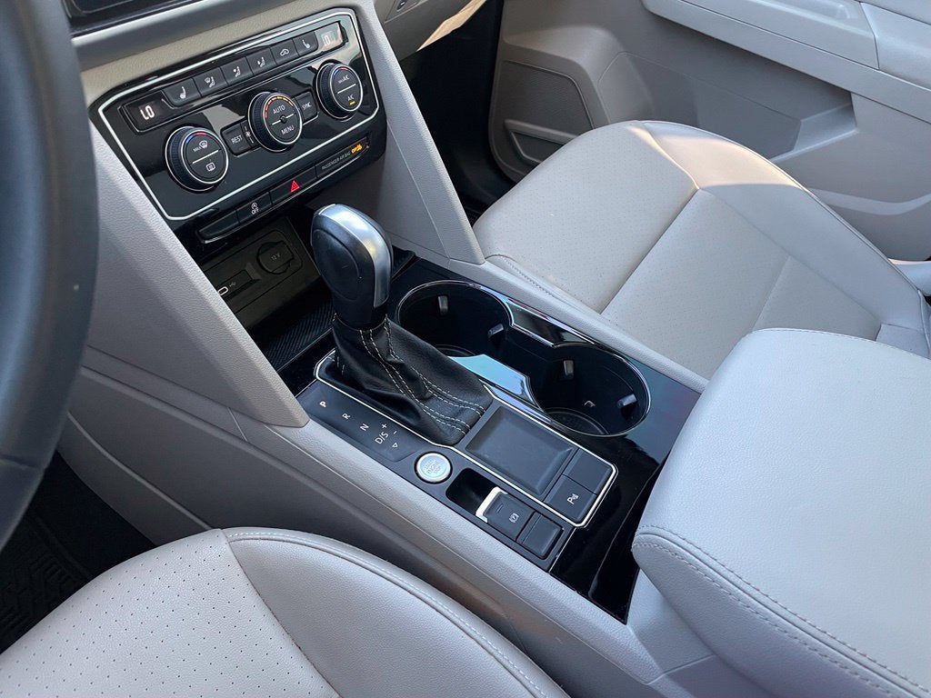 2022 Volkswagen Atlas 2.0T SE w/Technology