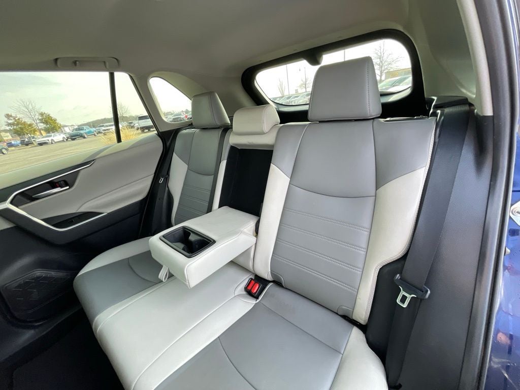 2019 Toyota RAV4 XLE Premium