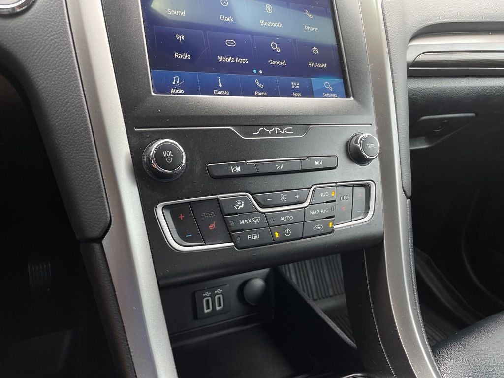 2020 Ford Fusion SEL