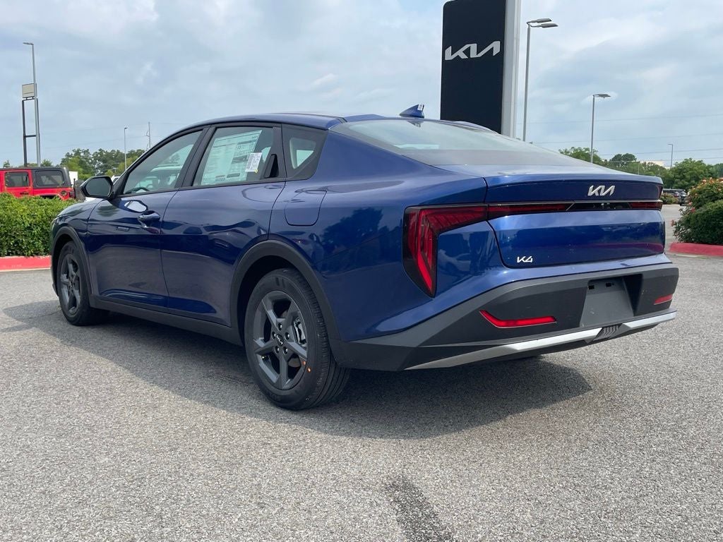 2026 Kia K4 LXS