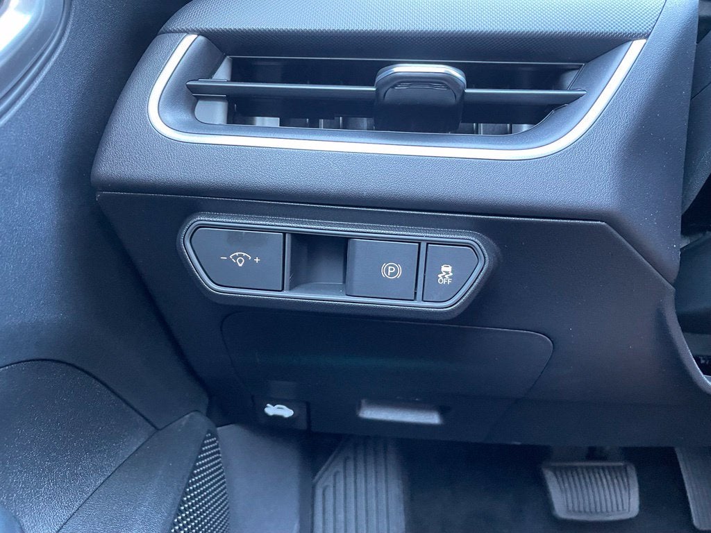 2027 Kia K4 LXS