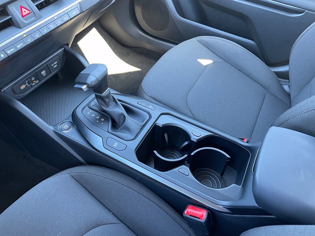 2027 Kia K4 LXS