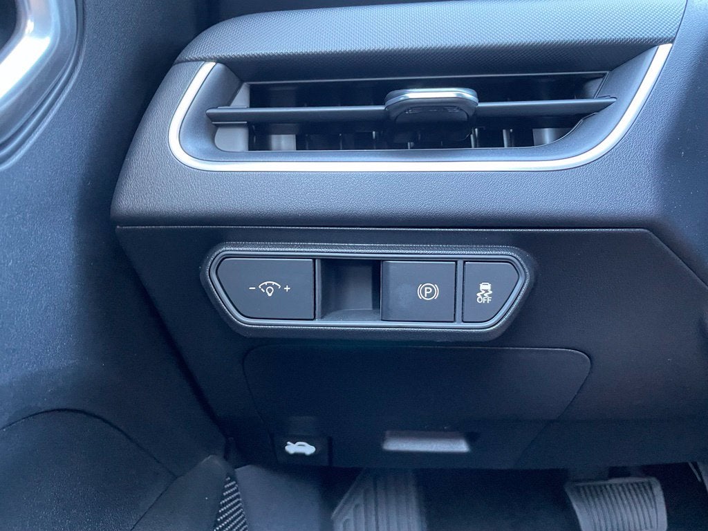 2027 Kia K4 LXS