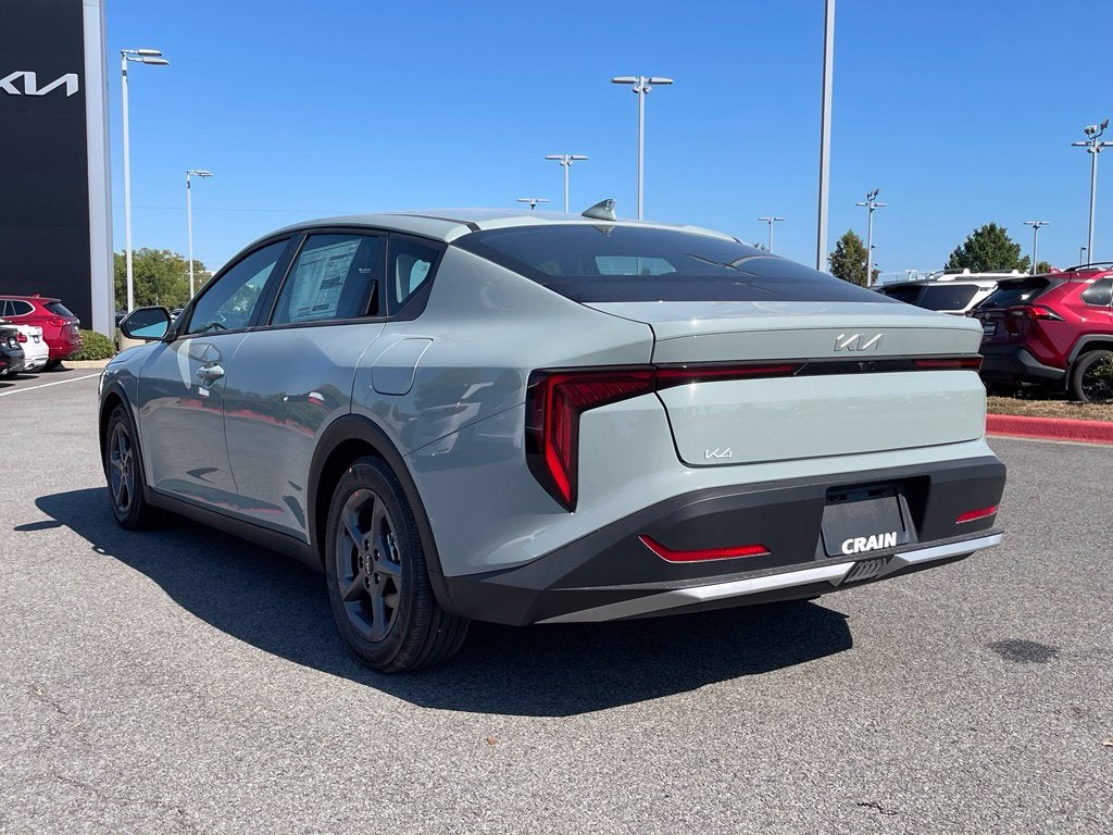 2026 Kia K4 LXS