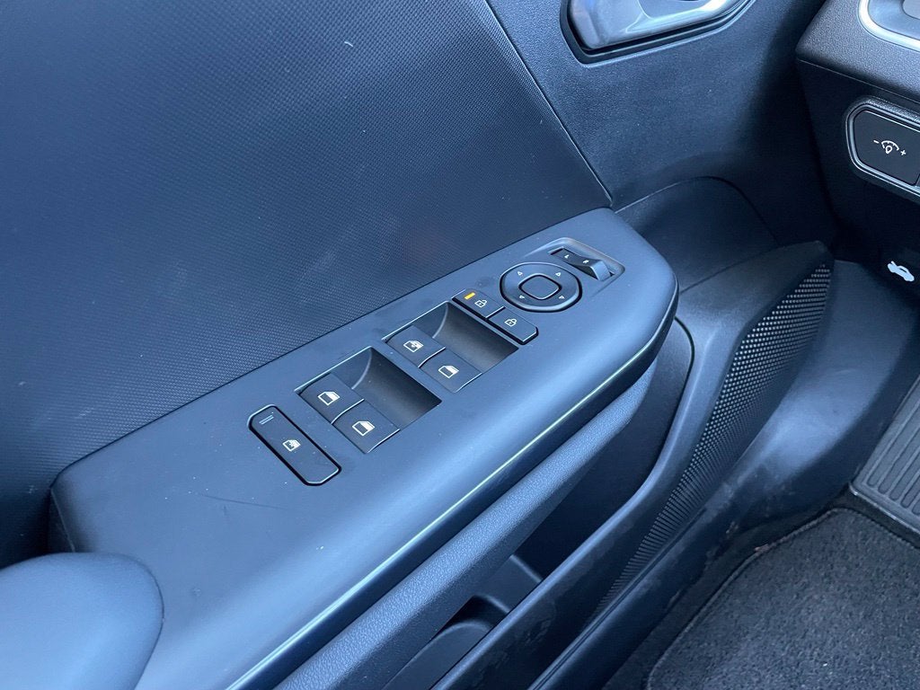 2027 Kia K4 LXS