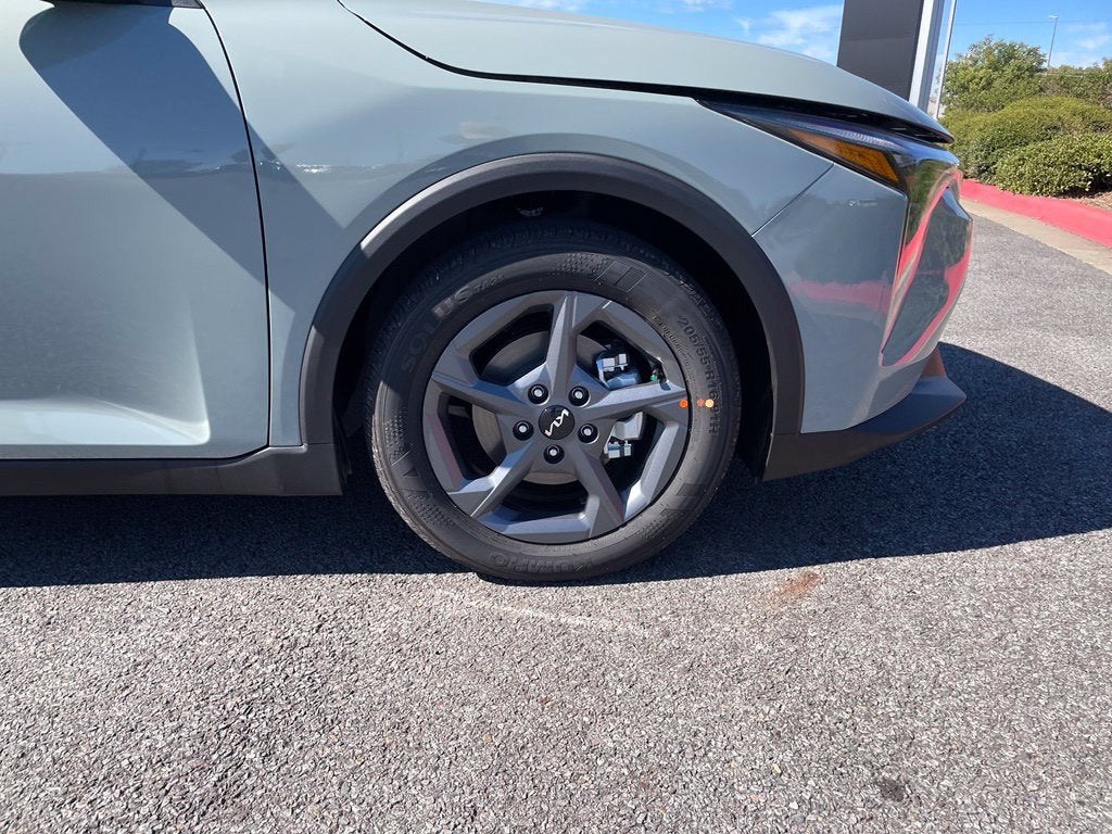 2027 Kia K4 LXS