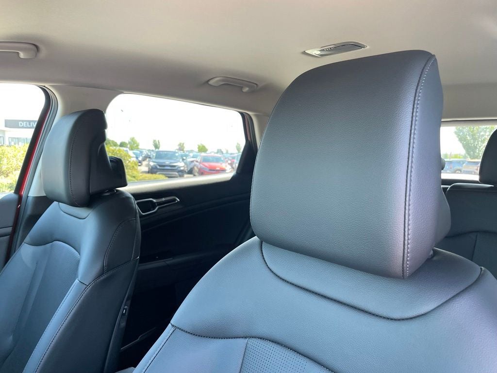 2027 Kia Sportage EX