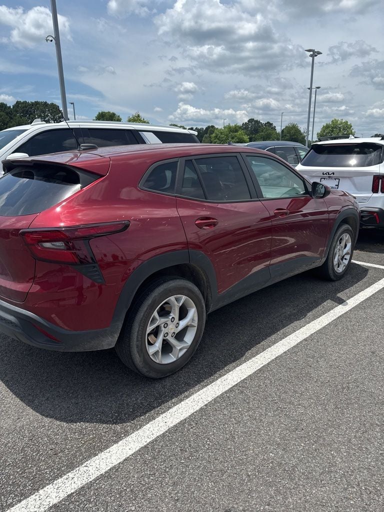 2025 Chevrolet Trax LS