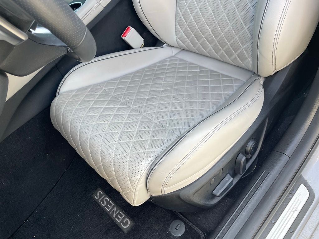 2023 Genesis G70 3.3T